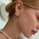 TIA-EARRING