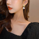 OLIVIA-EARRING