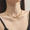 LILY-NECKLACE