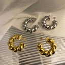 UMA-EARRING
